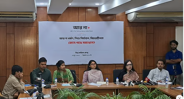 ভাইরাল’ না হলে টনক নড়ে না