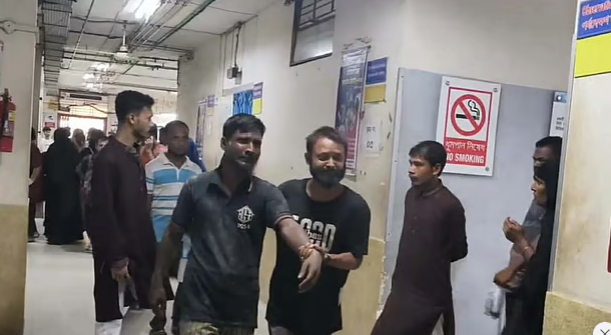 কালভার্টের নির্মাণকাজ চলার সময় পাহাড়ধস, দুই শ্রমিকের মৃত্যু